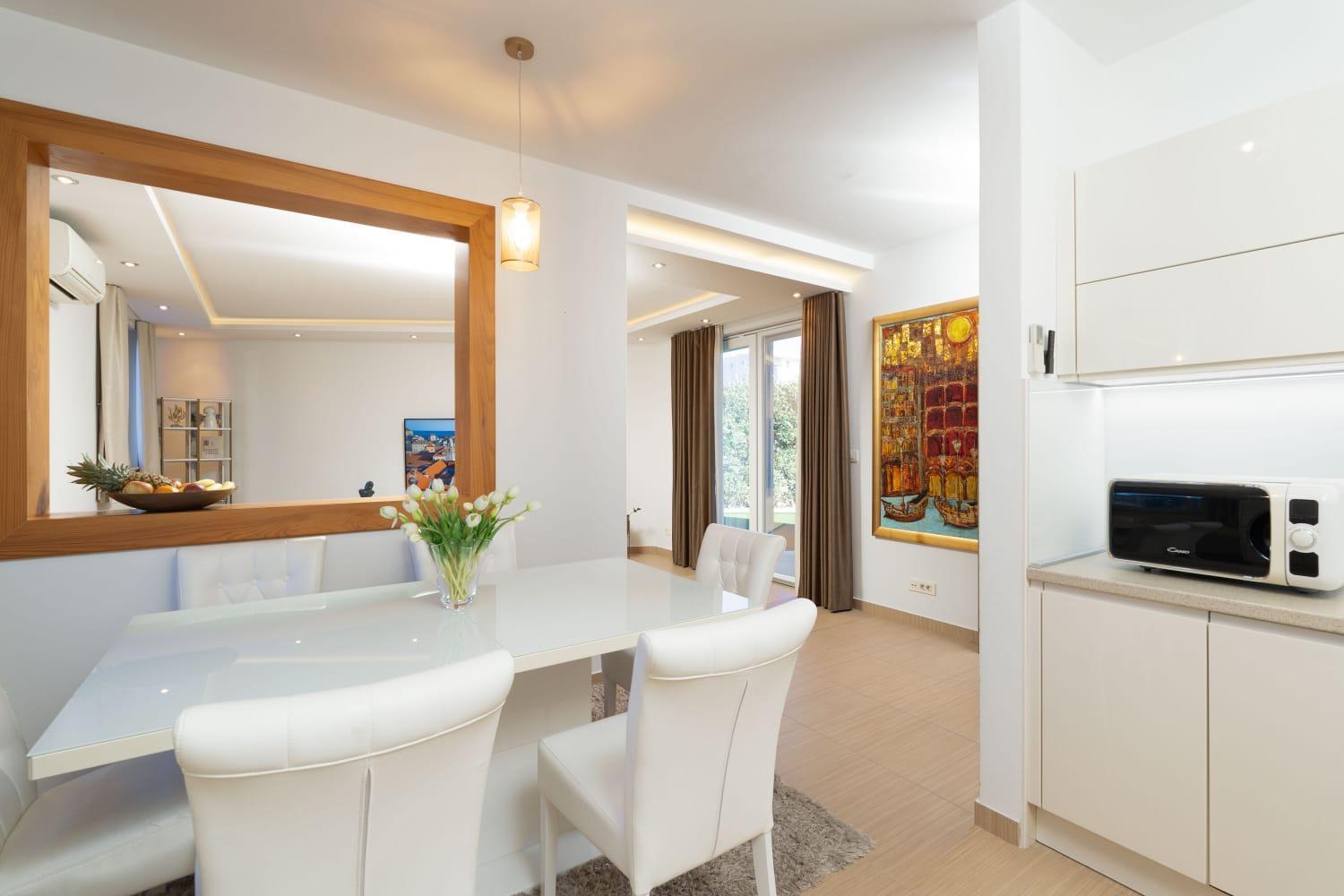 Apartma Olea *